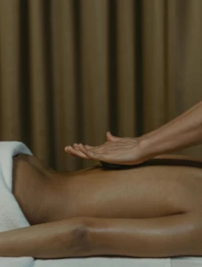 Aromatherapy Rejuvenate Massage